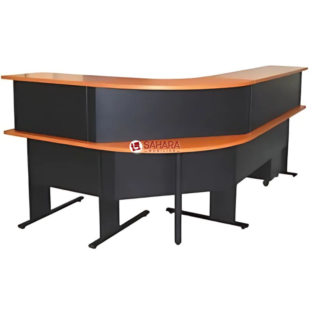 Bureau comptoir fabriqué en bois et en métal sur des piètements sous forme L