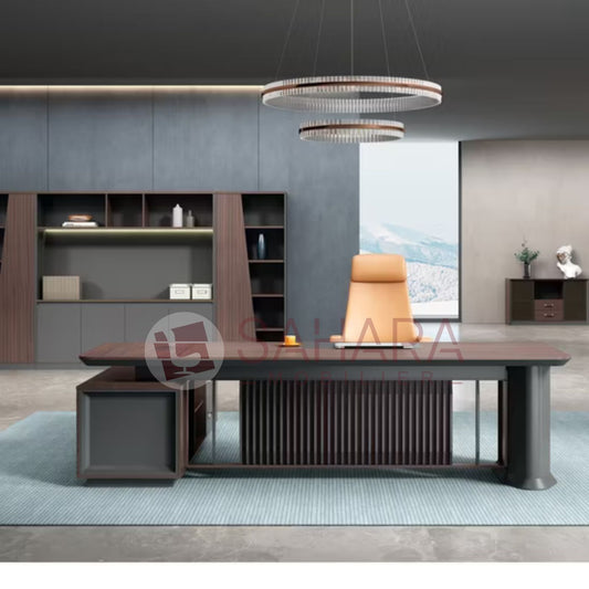 Bureau de direction en bois mélaminé sur retour fixe composé des niches, le voile du bureau est en bardage rayé