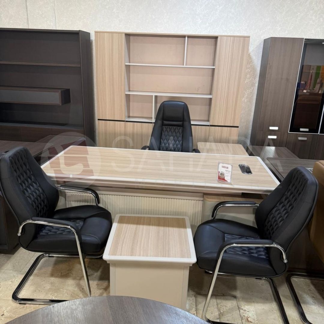 Bureau de direction SLAMTY B4045