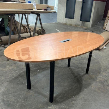 C0878Table de réunion Ovale Réf C0878