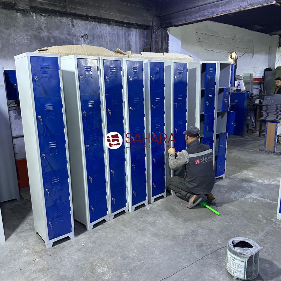 Casier vestiaire métallique 5 portes a fermeture cadenas réf b3779