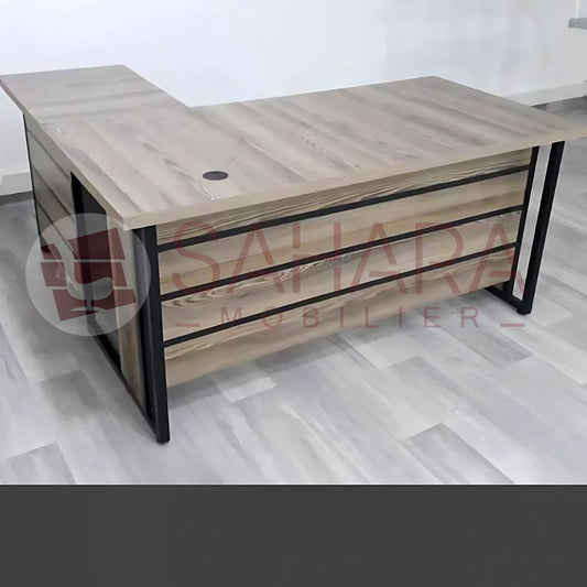 bureau de direction en bois stratifié avec retour mobile.