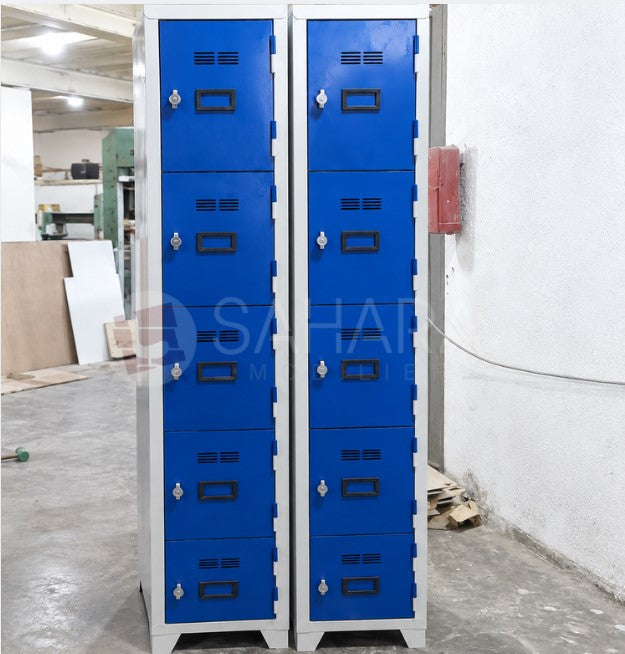 Casier vestiaire métallique 5 portes a fermeture cadenas réf b3779
