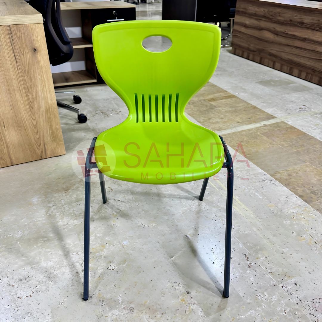 Chaise en plastique Aéron Réf C0184