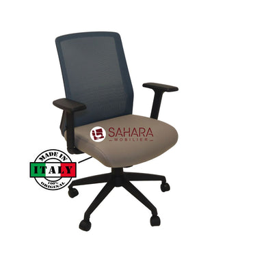 Conception ergonomique en maille respirante pour un confort optimal et une meilleure circulation de l'air.
Support lombaire intégré pour soutenir la région inférieure du dos.
accoudoirs forme T, piétement en PVC