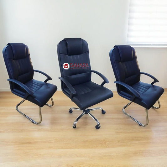 pack fauteuil titan en simili cuir  accoudoirs fixe et piétement chromé exposé sur une salle professionnel