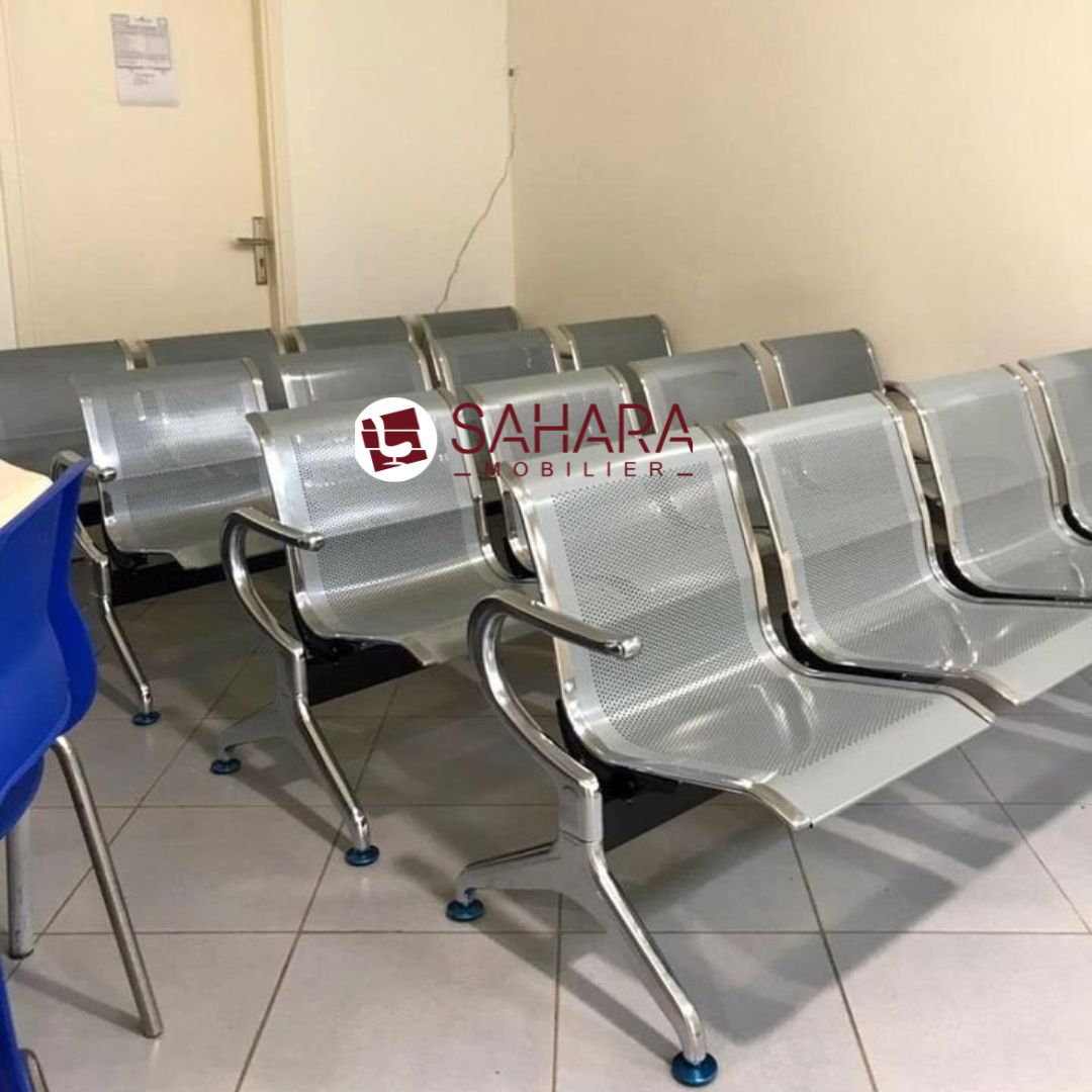 Banquette de réception 4 places galvanisé avec 2 accoudoirs. Réf B1273