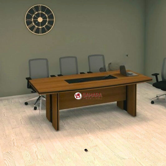 table de réunion en bois mélaminé sur des piètement en bois exposé sur un plateau de direction avec des chaises en Mesh gris