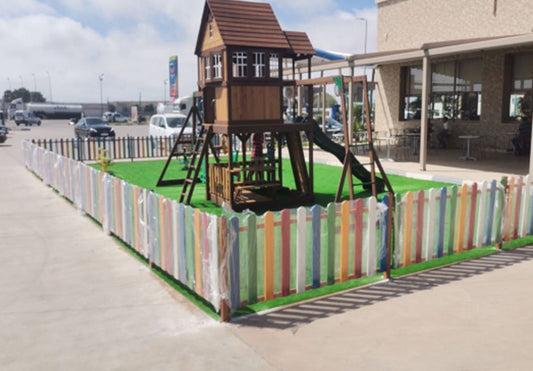 Tour de jeux et portique en bois sn