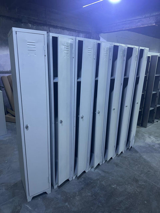 Les avantages des casiers métalliques pour entreprises et établissements scolaires