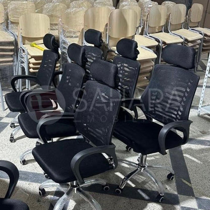 - Un dossier en Mesh qui dispose d’un support lombaire intégré
- Une assise en Mesh composé de mousse de polyuréthane haute densité