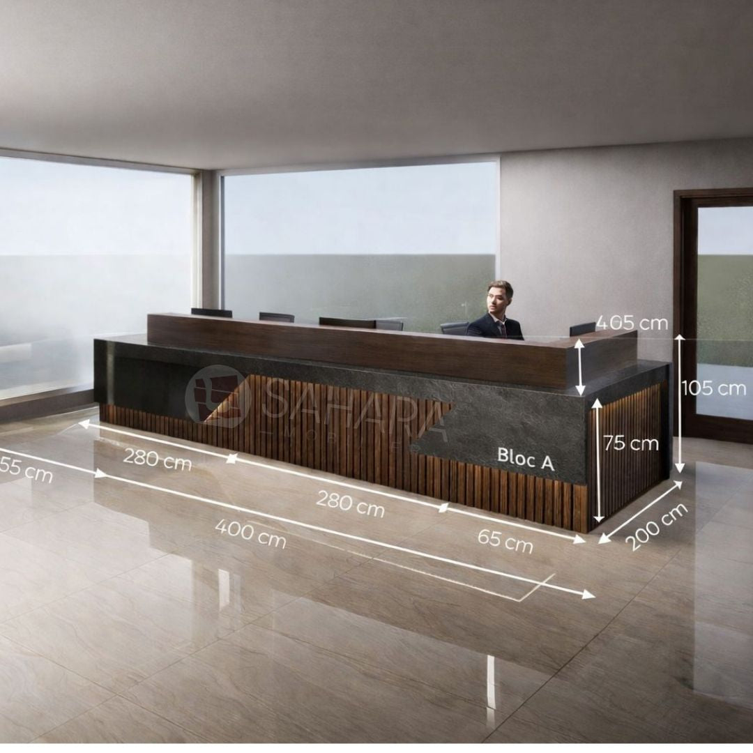 Comptoir d'accueil en MDF de qualité supérieure avec revêtement décoratif (au choix du maître d'ouvrage), intégrant l'emblème de la société en PVC (couleur au choix du maître d'ouvrage), et des bandes de LED illuminant ces derniers ainsi que le pourtour du comptoir.