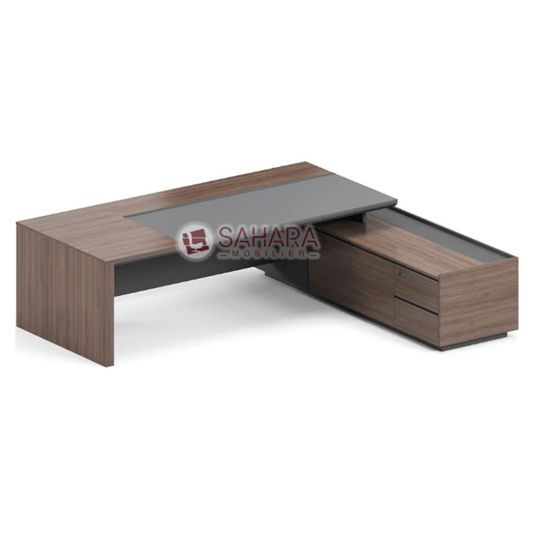 Structure générale :
Conçue en panneaux de particules double face décor, d’une épaisseur de 19 mm, avec chants en PVC de 2 mm pour une finition soignée et durable.
La face inférieure est mécanisée, facilitant un assemblage précis et sécurisé du bureau.

Caisson mobile :
Caisson posé à 3 tiroirs, équipé de poignées finition aluminium et d’un système de fermeture centralisée pour plus de sécurité.

Dimensions :

Largeur : 400 mm

Profondeur : 400 mm

Hauteur : 500 mm