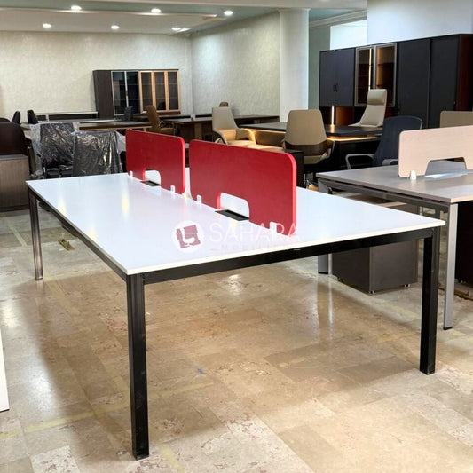 Plateaux mélaminés haute densité et piétements métalliques pour bench 4 positions