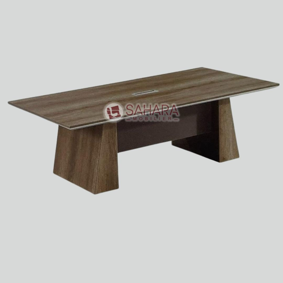 Table de réunion professionnelle

Dimensions : 240 × 120 cm

Plan en MDF robuste

Structure et piétement en MDF

Voile de fond pour plus de confort et d’esthétique

Passe-câble intégré

Fabrication sur mesure possible

Idéale pour les salles de réunion, open spaces, directions et espaces administratifs, cette table est fabriquée par Sahara Mobilier à Casablanca, spécialiste du mobilier de bureau professionnel au Maroc.