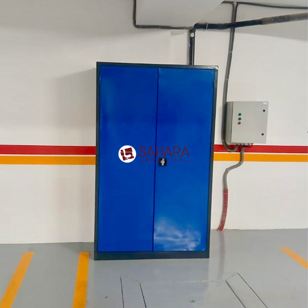 Armoire haute métallique avec 2 portes battante   A0529