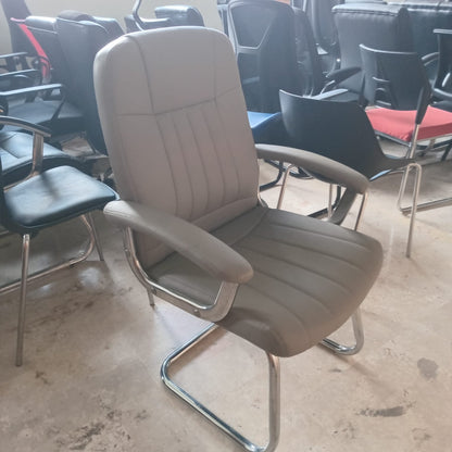 Fauteuil visiteur ZOLA Réf B2677
