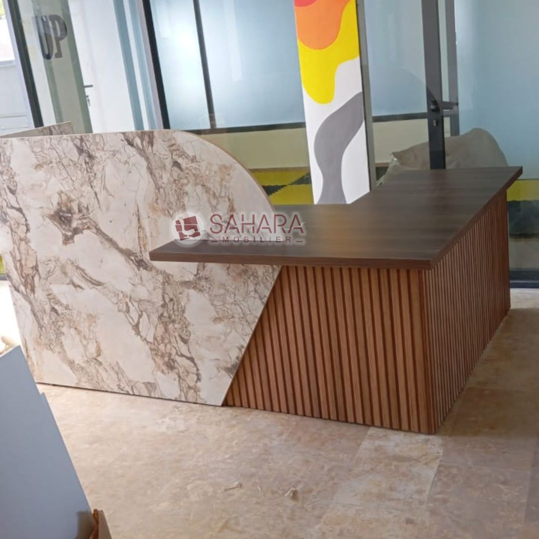 Bureau d'accueil Réf B4418