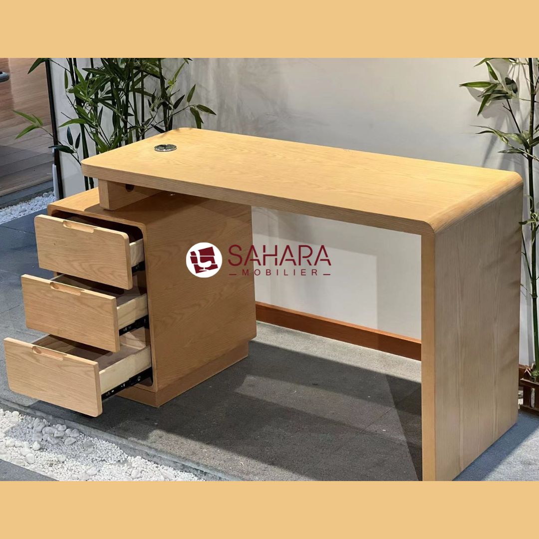 bureau individuel fabriqué en bois avec trois tiroirs sous la même couleur du bureau 