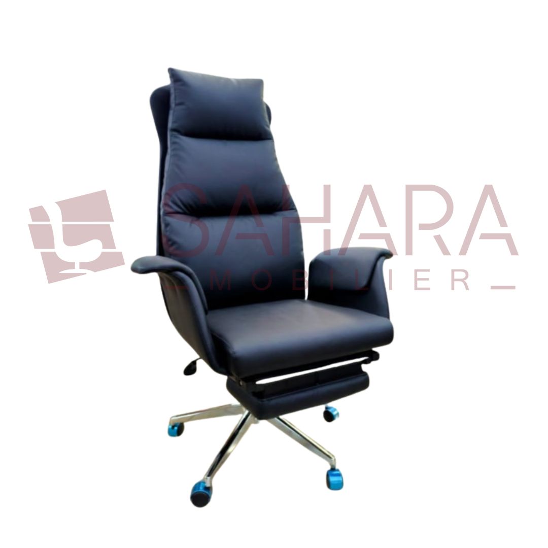 Fauteuil de direction avec repose pied intégré réglable pour un confort optionnel, la têtière est intégré pour le soutien total du dos et tête